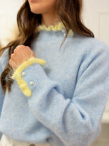 Malha Amarela c/ Detalhes Azul e Pérolas