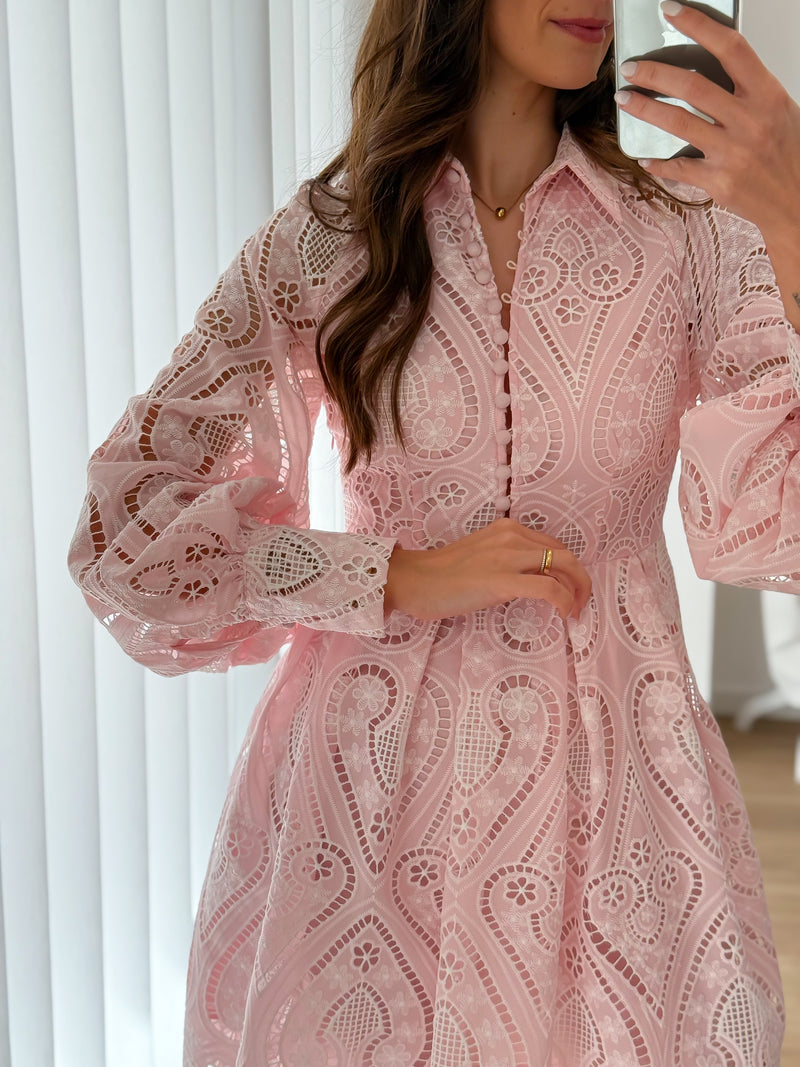 Vestido Bordado Rosa