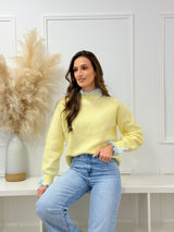 Malha Amarela c/ Detalhes Azul e Pérolas