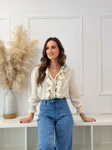 Blusa Bege c/ Bordado Floral e Folhos